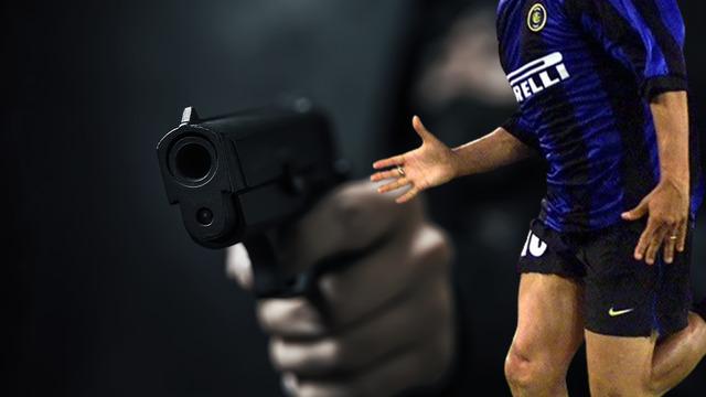 Futbol efsanesi Roberto Baggio İspanya-İtalya maçını izlerken silahlı soyguna uğradı!