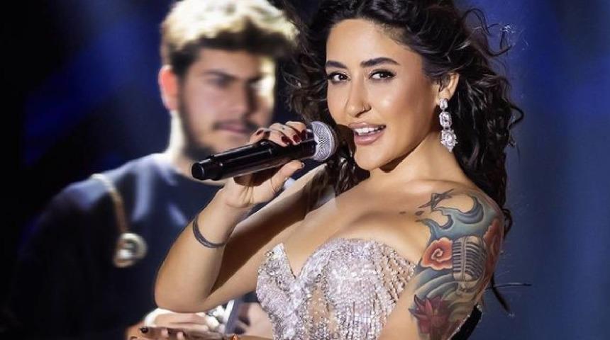 Şarkıcı Melek Mosso imajını değiştirdi! Yeni hali beğenildi