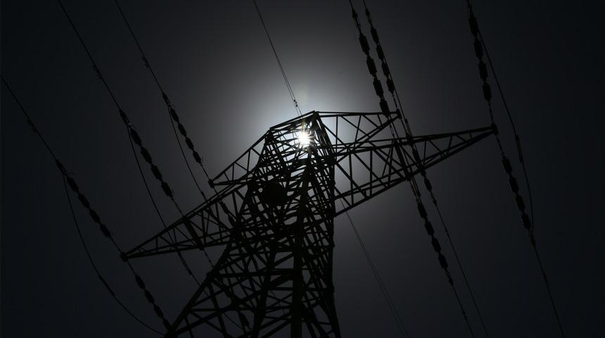 Balkanlar'da birçok ülke elektriksiz kaldı! Hayat durma noktasına geldi... Daha önce böylesine rastlanmadı, peş peşe hepsini etkiledi