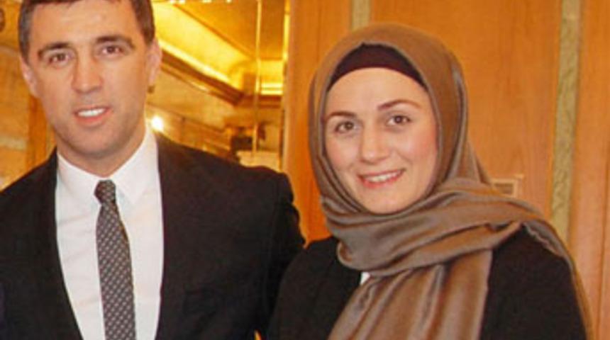 Hakan Ş&uuml;k&uuml;r'&uuml;n eşinin kapanmasını anlattı