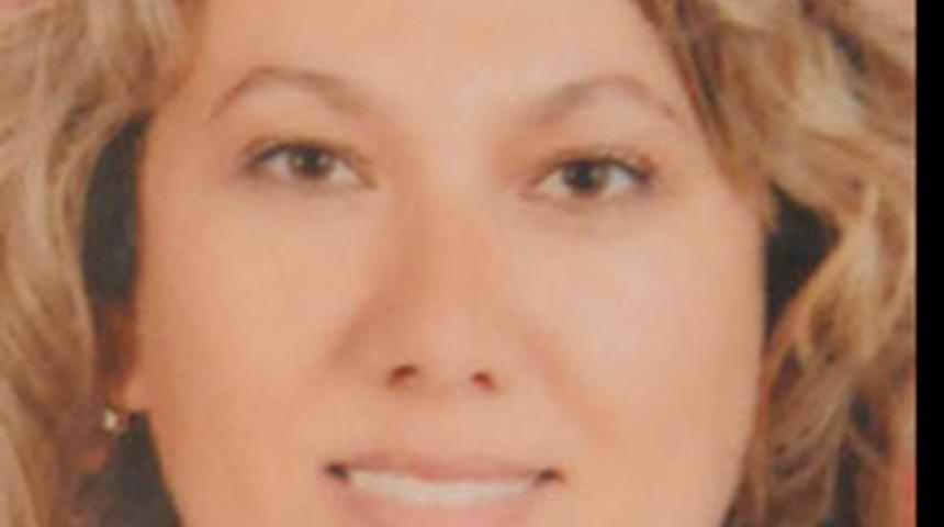 2 çocuğunun boğazını kesti!