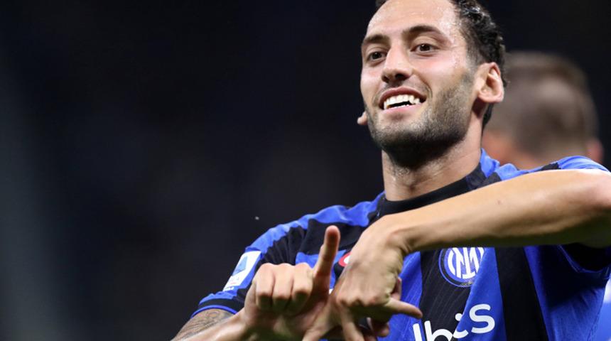 Hakan Çalhanoğlu, dünya devi Bayern Münih'e transfer olmak üzere!