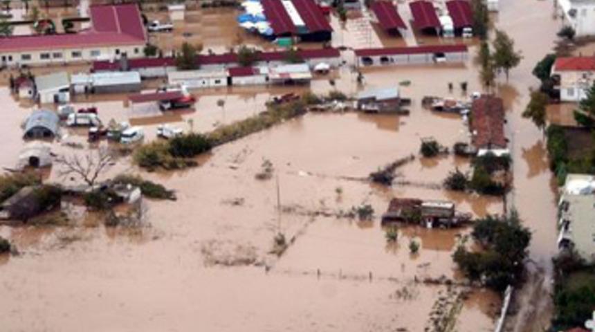 Marmara ve Avşa Adası sele teslim oldu