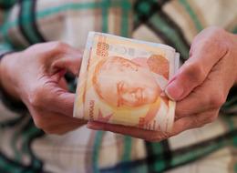 EYT, kademeli emeklilik derken ‘67 yaş’ sözleri olay oldu: 2008 sonrası sigortalı olanlar dikkat! 3 farklı yöntem var, asgari ücretli için hesap yaptı