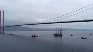 Bakanlık duyurdu! Çanakkale Boğazı tek yönlü trafiğe kapatıldı