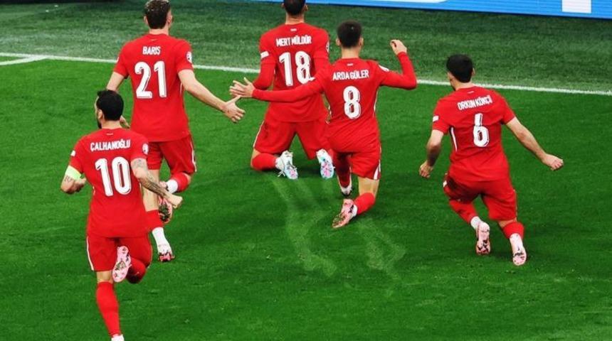 Milli takımımıza 2 ödül birden! İlk haftanın en güzel iki golü ay-yıldızlılardan