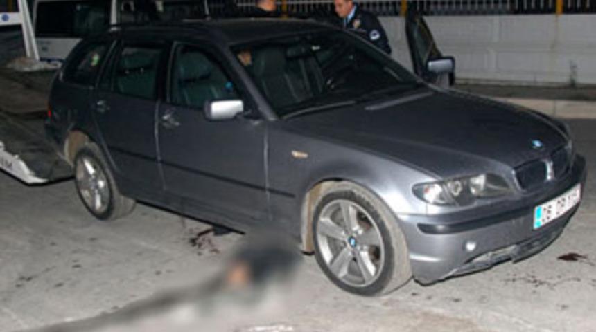 Şof&ouml;rs&uuml;z ara&ccedil; &ouml;ld&uuml;rd&uuml;