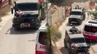 İsrail askerlerinden insanlık dışı muamele... Kan donduran görüntüler, yaralı Filistinliyi araca bağladılar