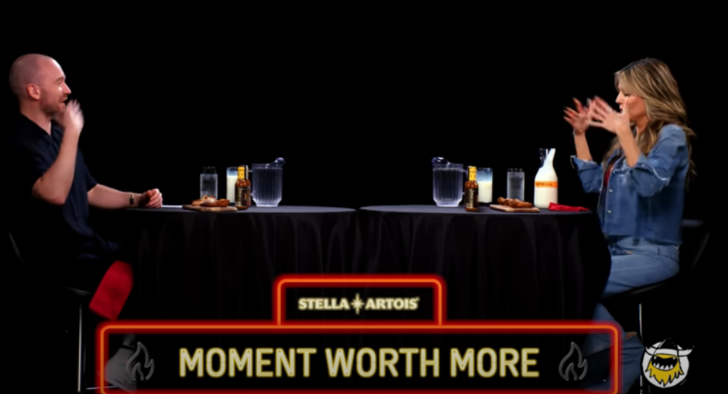 Heidi Klum acıya dayanamadı! Gömleğinin düğmelerini açınca sunucu şaştı kaldı G4