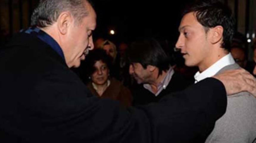 Erdoğan'ı İspanya'da onlar karşıladı