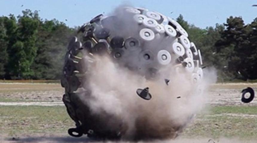 Afgan &ccedil;ocuk 'mayın imha' aracı tasarladı