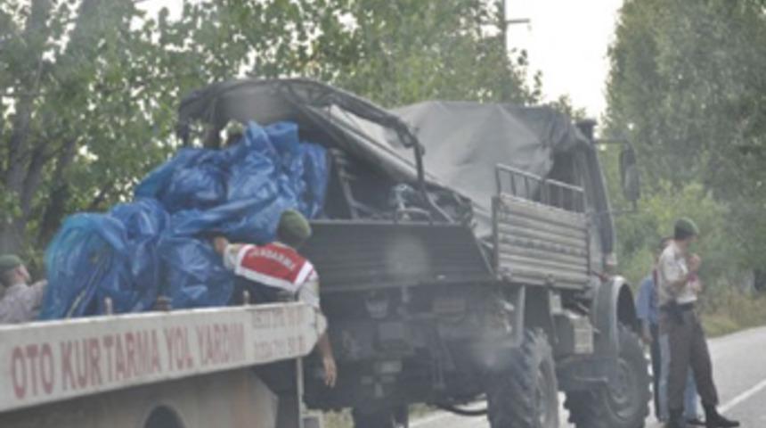 Operasyon dönüşü kaza: 5 yaralı