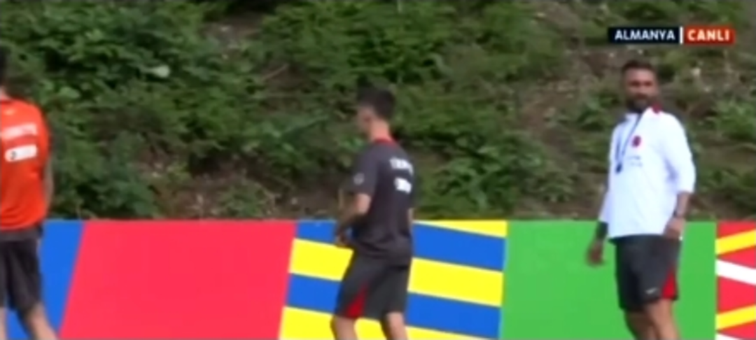 Montella ve Arda Güler'in arasında dikkat çeken görüntü! Sosyal medya çalkalandı