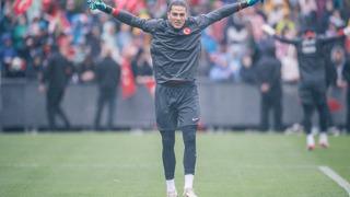 Milli Takım'da bir sakatlık şoku daha! Kaleci Doğan Alemdar sakatlığı nedeniyle kamptan ayrıldı