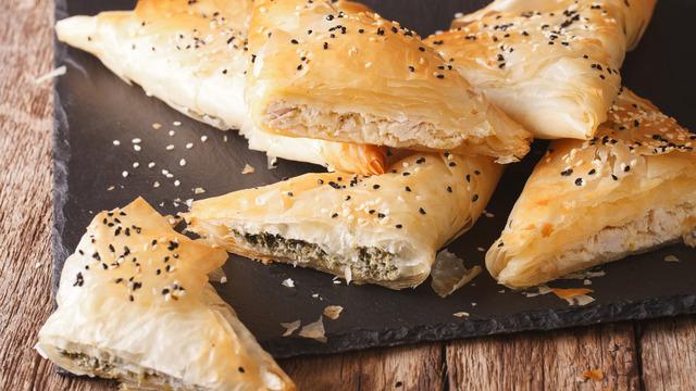 Tavuklu börek tarifi: Tavuklu börek nasıl yapılır?