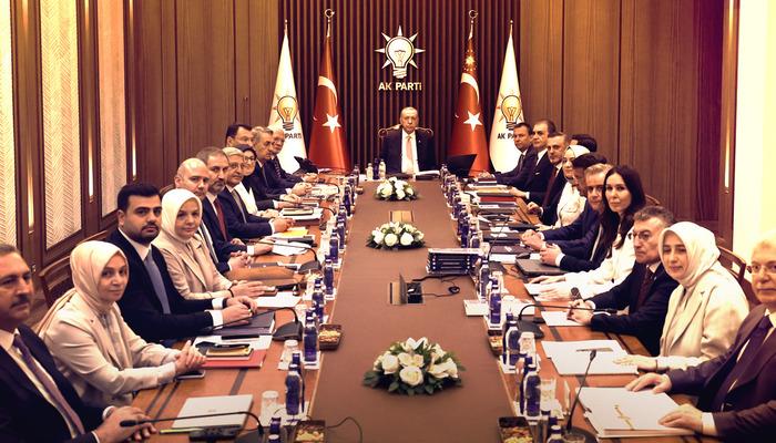 31 Mart'ın faturası kesildi! Erdoğan onayladı... AK Parti'de 7 ilde değişim: Başkanlar değişti!