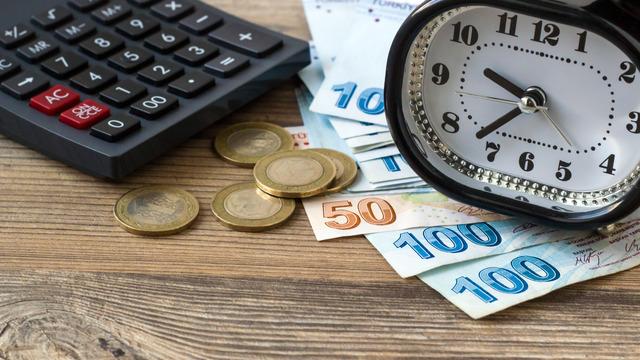 SON DAKİKA: Emekli zammı, memur maaşı, kıdem, yardımlar… 7’den 77’ye herkesin merak ettiği tablo: Takvim ortaya çıktı