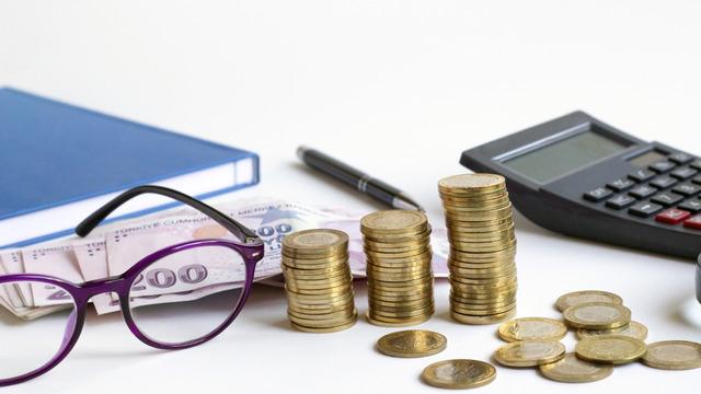 Emekli, memur ve asgari ücret zammında istenmeyen tablo! SGK Uzmanı Özgür Erdursun kalem kalem rakamları ortaya döktü: 7 oranlı zam senaryosu