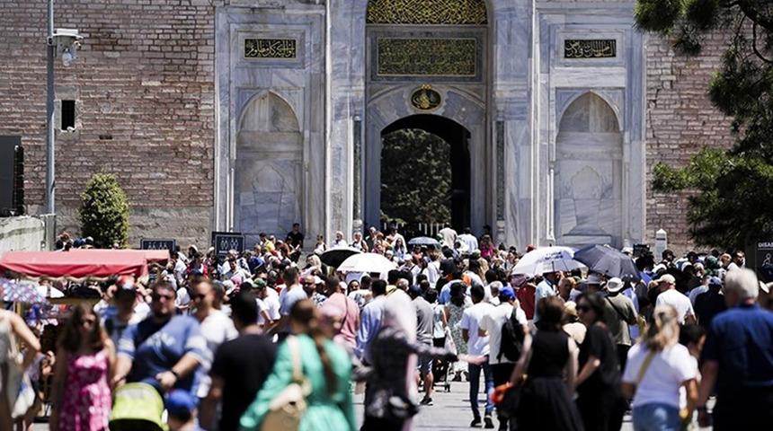 Turizm Bakanlığı açıkladı: 18 milyonu buldu, ilk sırada Almanya var! 