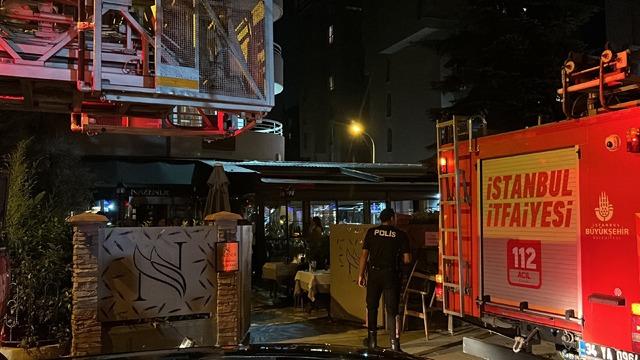 Kadıköy'de restoranda korkutan olay! Asma tavan çöktü