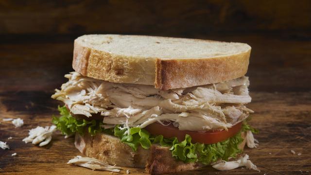 Tavuklu sandviç tarifi: Tavuklu sandviç nasıl yapılır?
