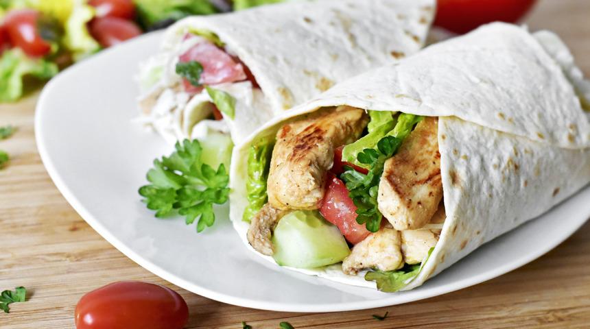 Tavuklu wrap tarifi: Tavuklu wrap nasıl yapılır?