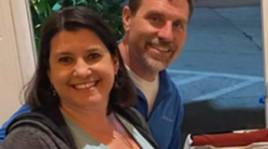 Ailecek deniz keyfi yapmak istemişlerdi! Çocuklarının gözü önünde boğuldular... "Güçlü bir akıntıya kapılıp sürüklendi"