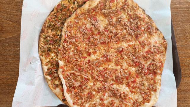Tavuklu lahmacun tarifi: Tavuklu lahmacun nasıl yapılır?