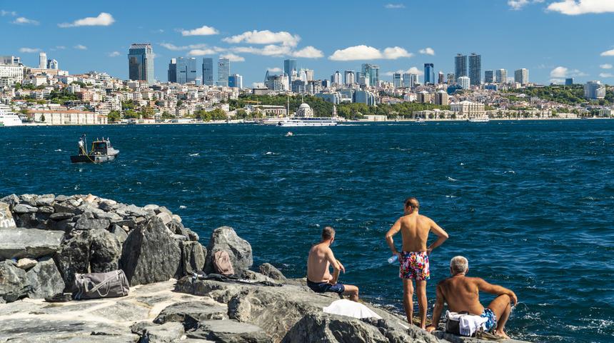 Serinlemek isterken sağlığınızdan olabilirsiniz! Uzmanından denize gireceklere uyarı