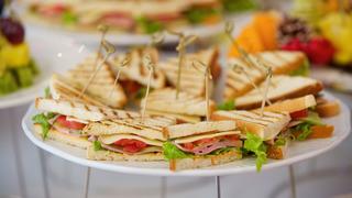 Kanepe tarifi: Kanepe nasıl yapılır? Şık sunumlu, ikramlık kanepe yapımı