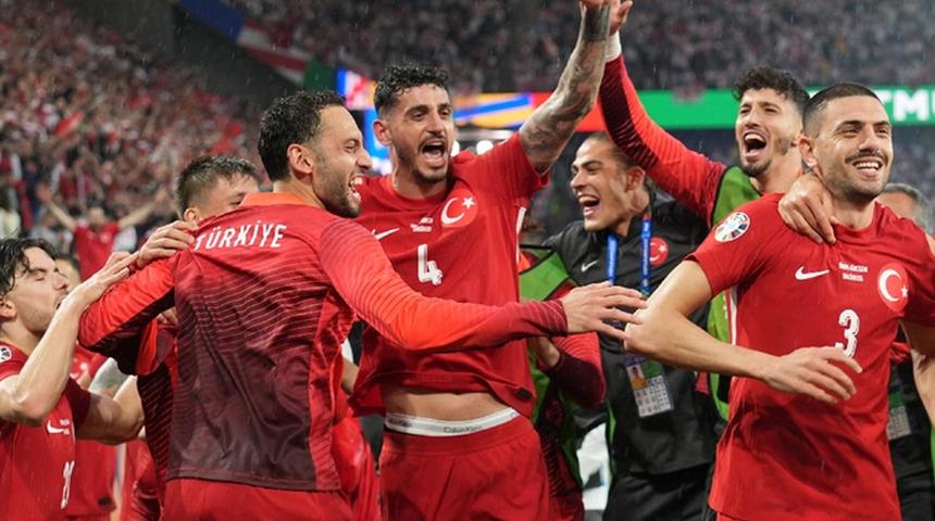 Çekya ile karşı karşıya gelen Milli Takımımızın ilk 11'i belli oldu!