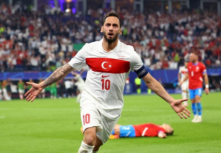 Helal olsun çocuklar! Milli Takım son 16'ya kaldı, rakibimiz belli oldu... Gürcistan futbol mucizesine imza attı Portekiz'i 2-0 mağlup etti