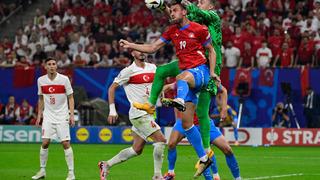 Almanya'da skandal karar! Göz göre göre faulü es geçtiler... Büyük tepki var!