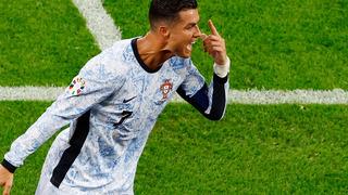 Gürcistan, lider Portekiz'i devirerek son 16 turuna yükseldi