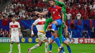 Montella maç sonu hakeme isyan etti! Yediğimiz gol kesinlikle fauldü!