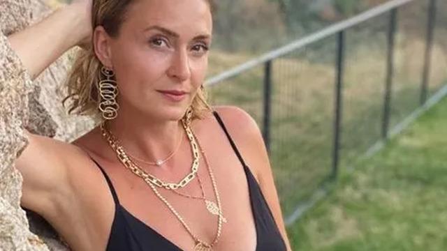 Ceyda Düvenci'den yeni imaj! Afrika örgüsü yaptırdı... Eski hali daha iyi