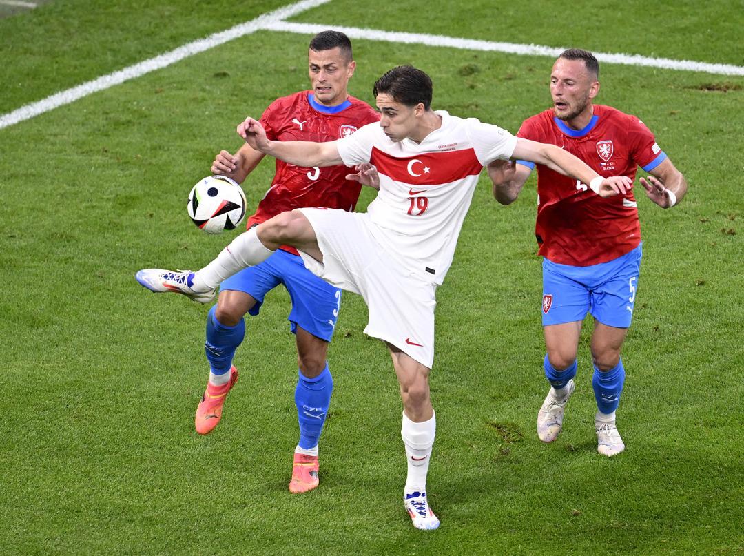 &Ccedil;ekya'yı eledik sırada Avusturya var! Galibiyete rağmen Montella'ya eleştiri: Acilen d&uuml;zeltmesi lazım