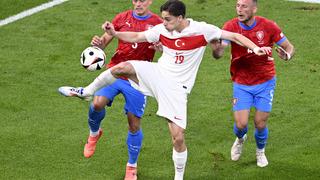 Çekya'yı eledik sırada Avusturya var! Galibiyete rağmen Montella'ya eleştiri: Acilen düzeltmesi lazım