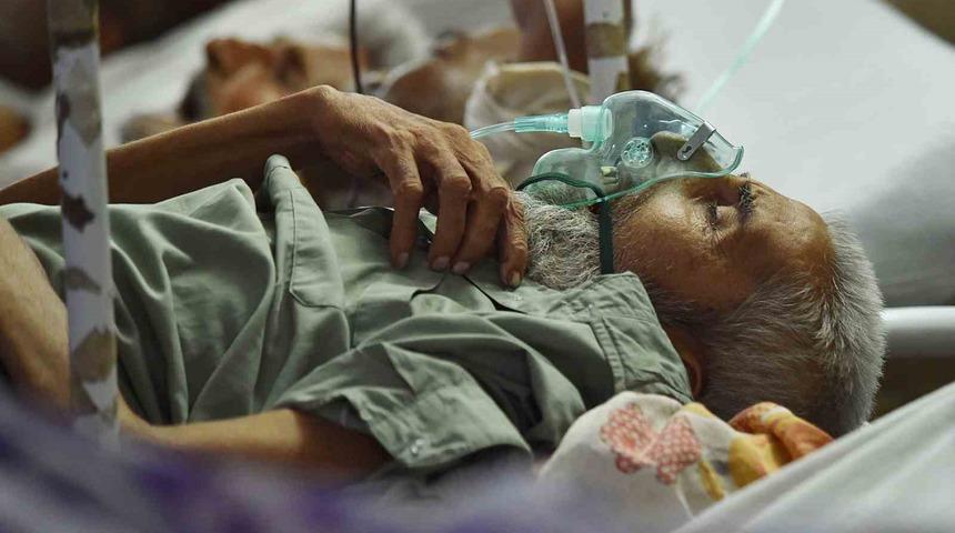 Hissedilen 49 derece! O ülkede 6 günde 568 kişi sıcaktan öldü