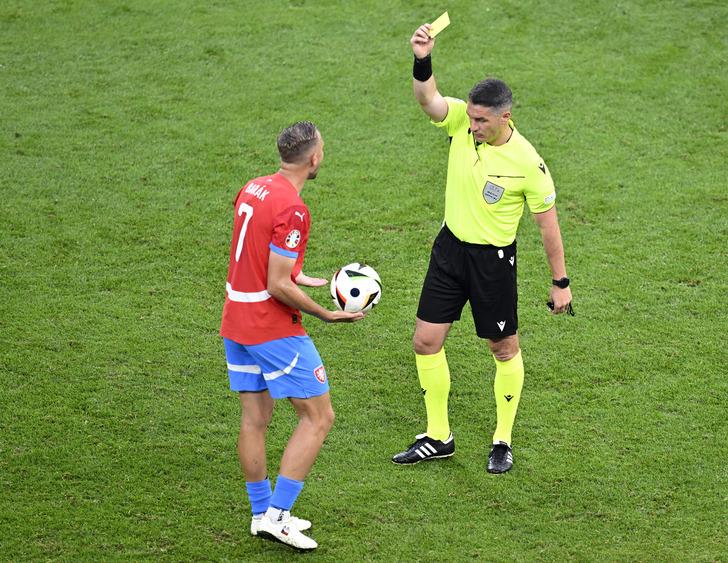 Avrupa basını Türkiye'yi konuşuyor! Çekya galibiyetini böyle değerlendirdiler: Geç gelen zafer... G2