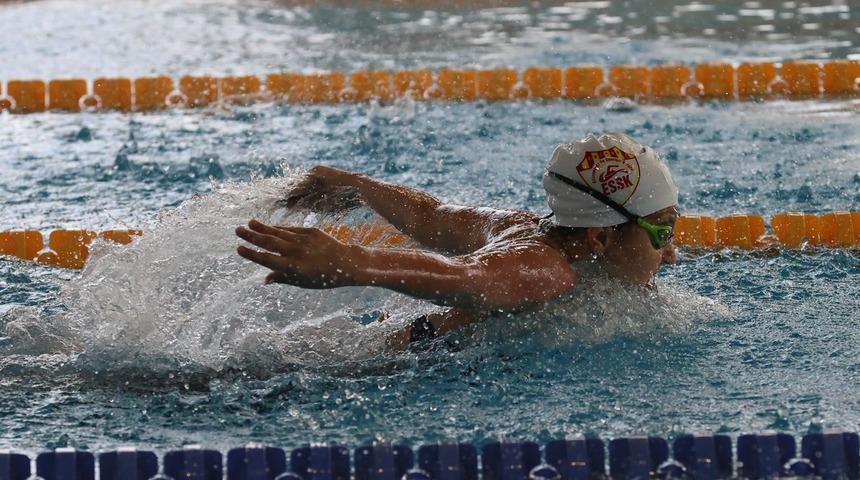 Edirne'de Kırkpınar Yüzme Şampiyonası başladı