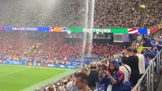 Almanya - Danimarka maçını hakem durdurdu! 35. dakikada aniden yağmur bastırdı...