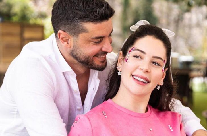 Yıldız &Ccedil;ağrı Atiksoy kızının 40 mevlidinden paylaştı! Pozlarına beğeni yağdı