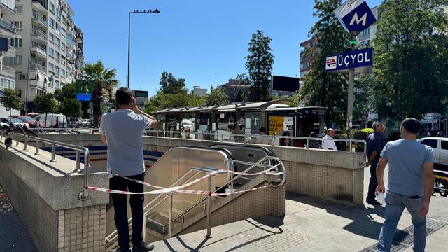 Son dakika | İzmir metrosunda korku dolu anlar! Yürüyen merdiven çöktü, yaralılar var
