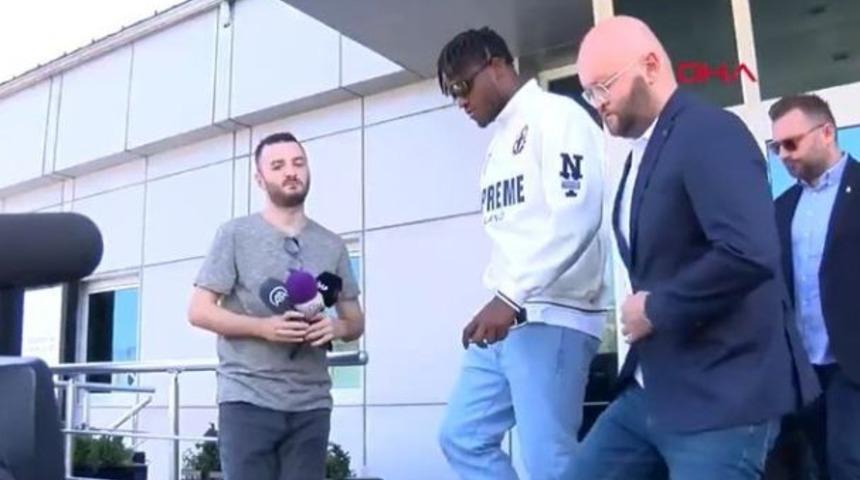SON DAKİKA | Galatasaray'ın yeni transferi Batshuayi İstanbul'a geldi! Sözleşme detayı...
