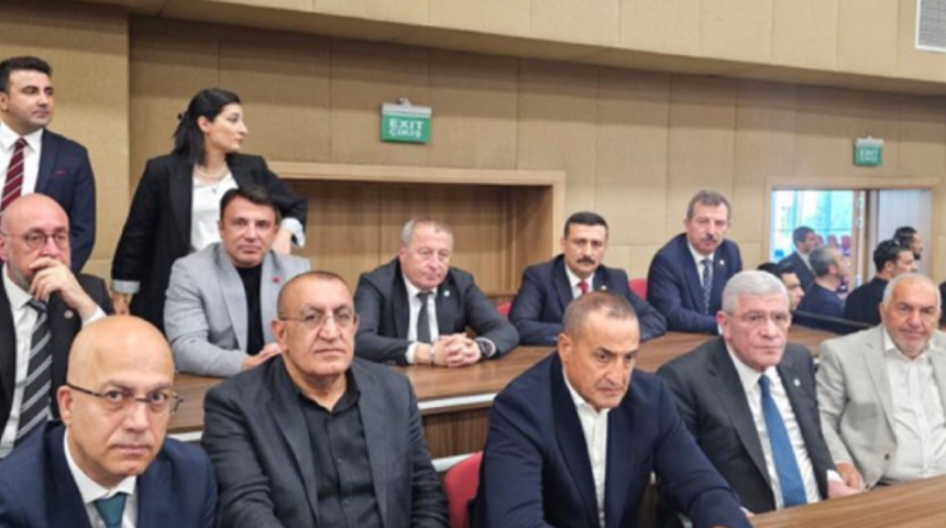 &Uuml;lk&uuml; Ocakları'ndan tartışma yaratacak yorum! Sinan Ateş cinayeti duruşmasındaki kareyi hedef aldılar: T&uuml;m bozguncular birleşmiş