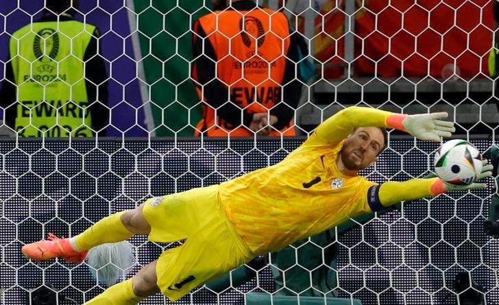 Penaltı kaçıran Ronaldo, hüngür hüngür ağladı! Takım arkadaşları bile sakinleştiremedi... G5