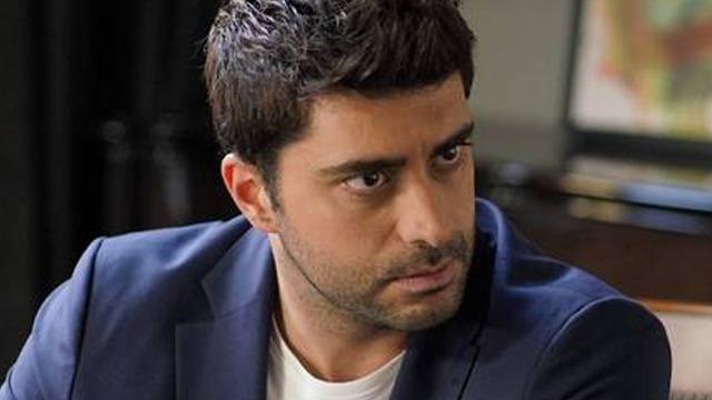 Kızılcık Şerbeti’nin Fatih’i Doğukan Güngör bu sefer de Survivor Aleyna ile plajda!