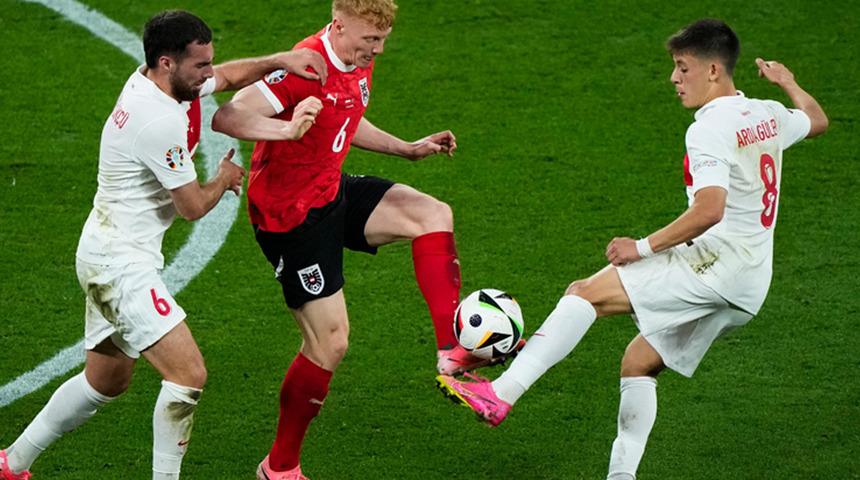 Milli Takım'a iki kötü haber birden! Orkun Kökçü ve İsmail Yüksek cezalı duruma düştü