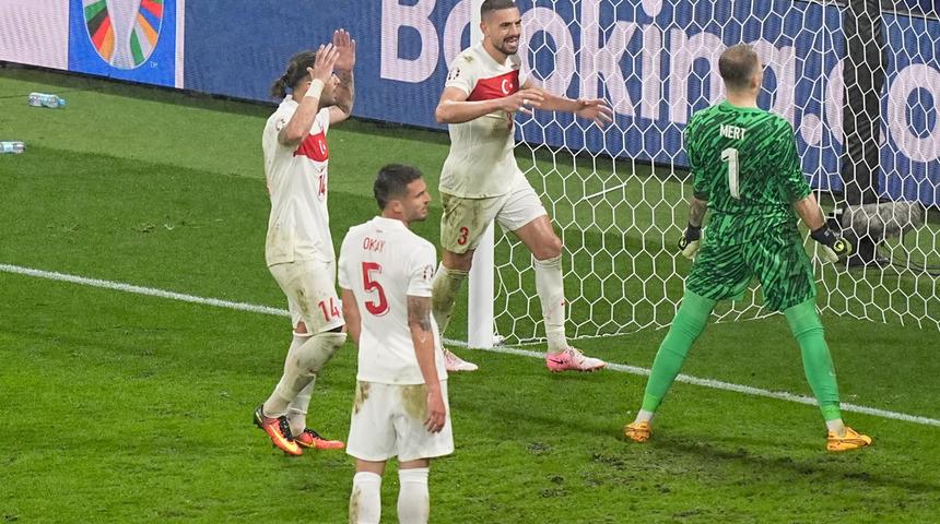 A Milli Takım çeyrek finalde... Şimdi sırada Portakallar var! Yarı finale çıkarsak rakibimiz büyük oranda belli